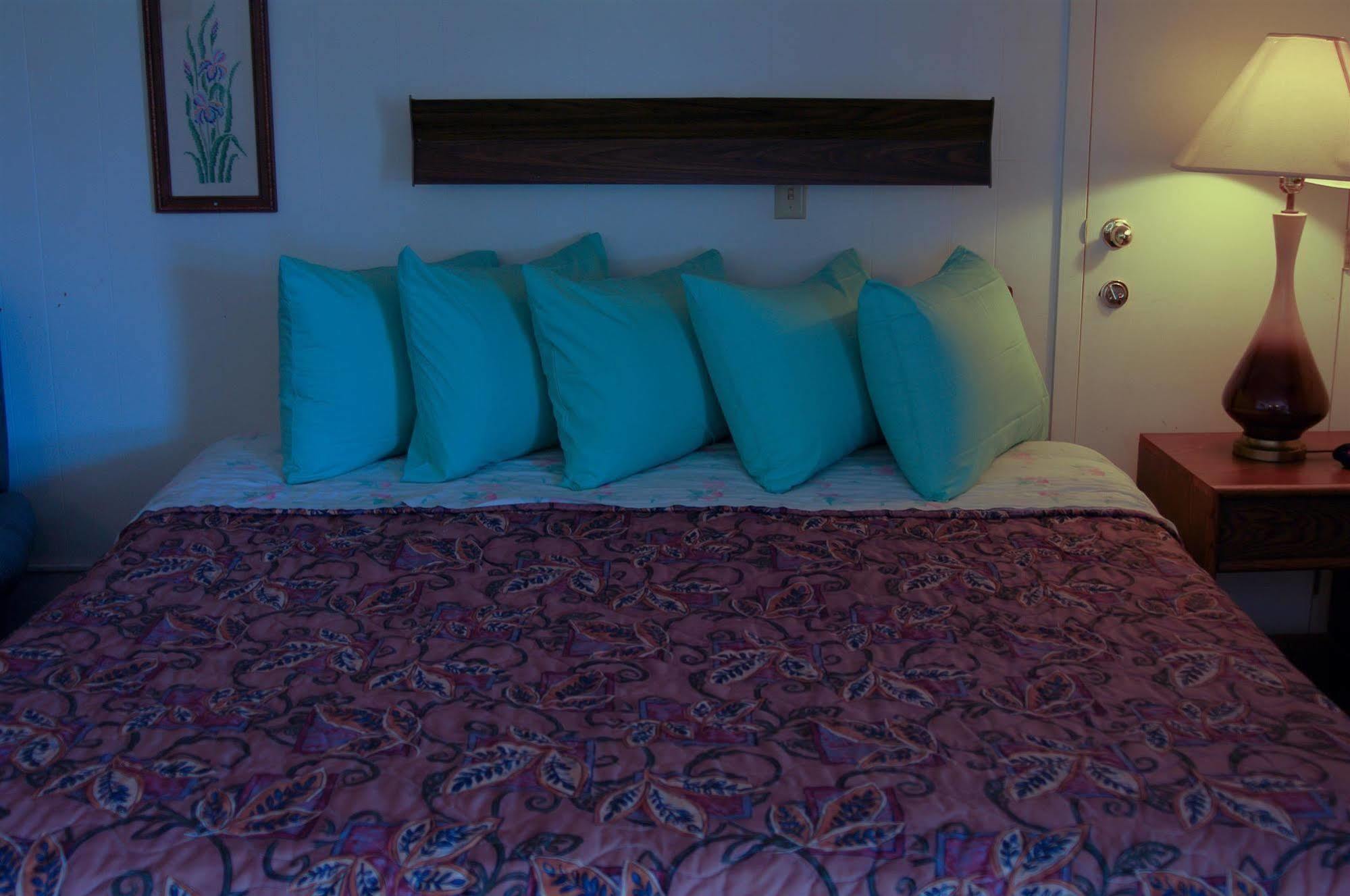Rainbow Motel Хастингс Экстерьер фото